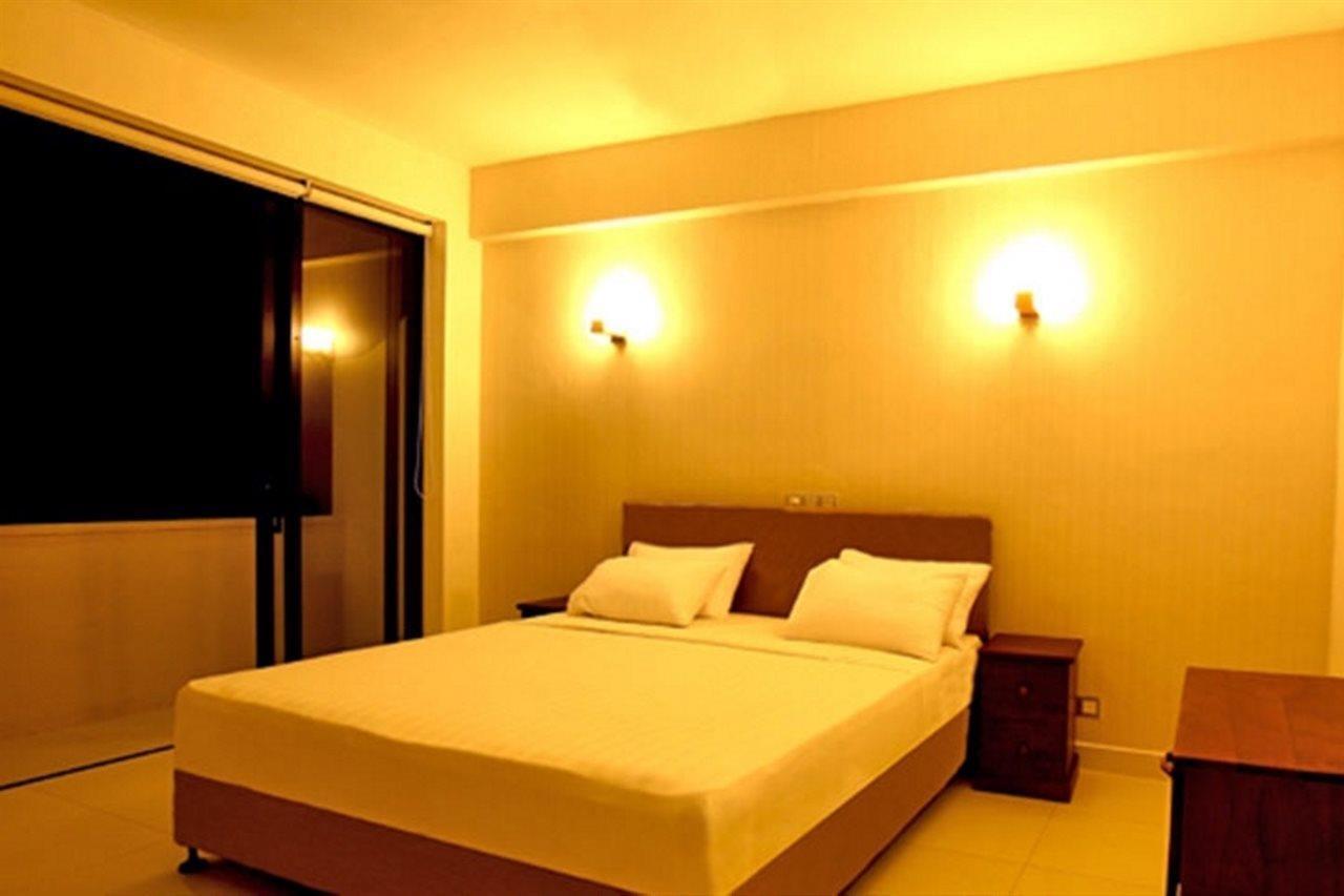 Hotel J Ambalangoda Ambalangoda  Dış mekan fotoğraf
