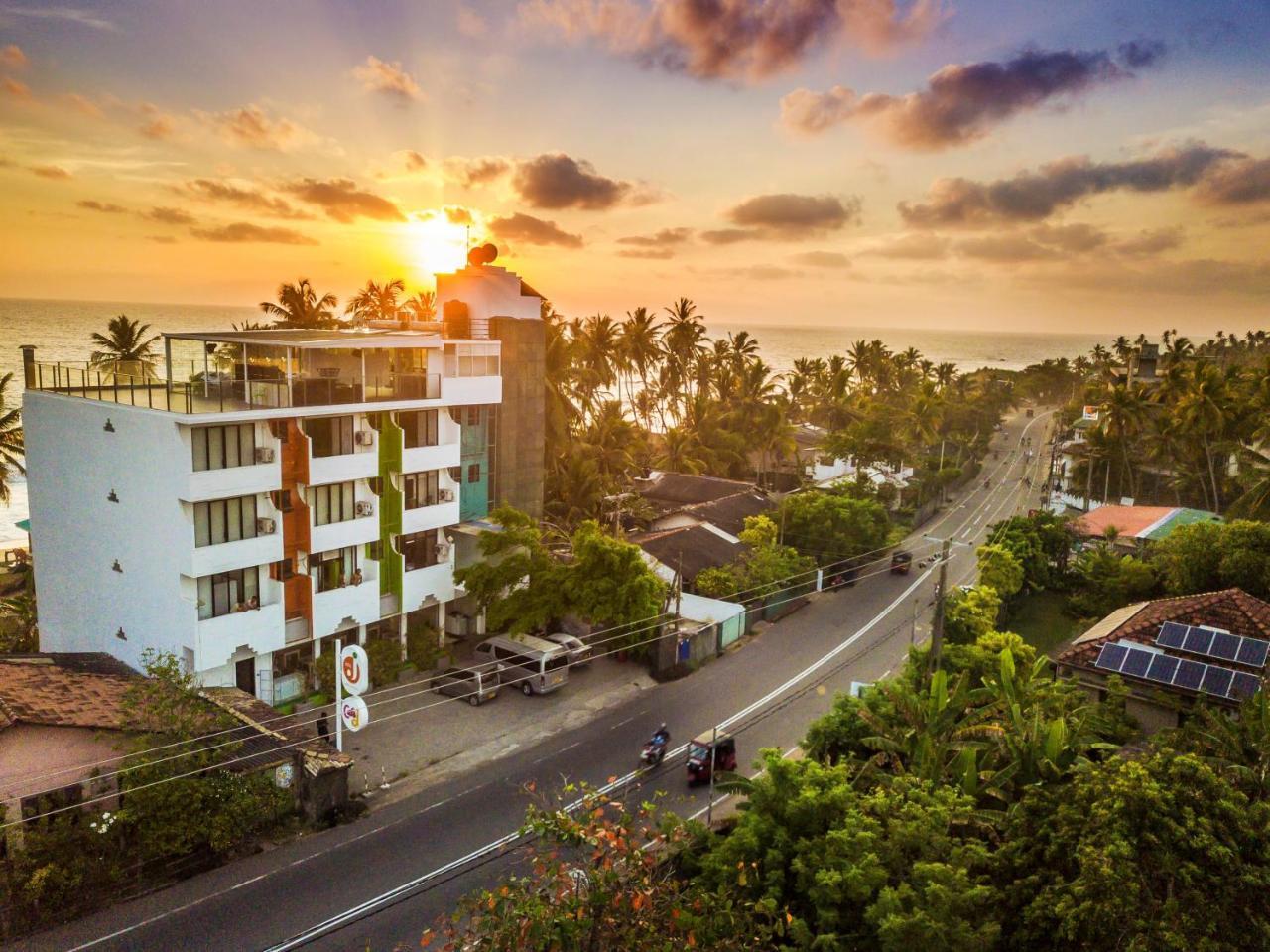 Hotel J Ambalangoda Ambalangoda  Dış mekan fotoğraf